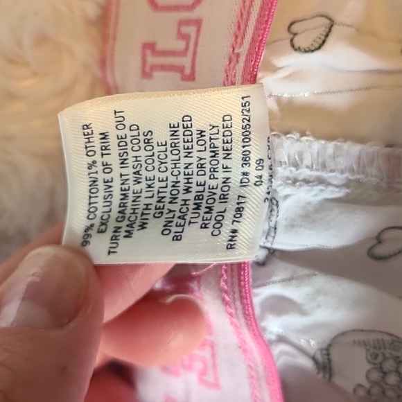 PINK VS short short Jammie shorts - Picture 4 of 4